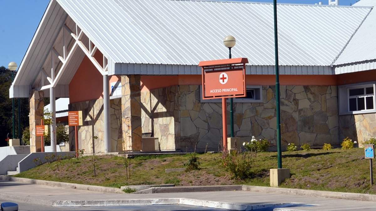 Hospital Doctor Oscar Arraiz de Villa La Angostura. Fuente: (Twitter)