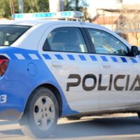 Un auto policía protagonizó un fuerte choque en Leloir y Santa Fe