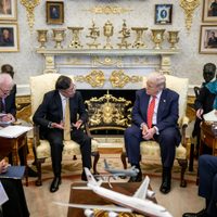 Trump califica de “muy buena reunión” la que sostuvo con Gustavo Petro en la Casa Blanca
