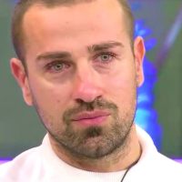 Rafa Mora no puede soportar la presión y se descompone en medio de la sesión de hipnosis