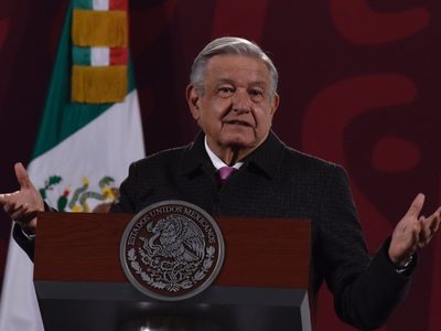 AMLO rompe récord de la mañanera más larga de su sexenio: duró 3 horas y 27 minutos