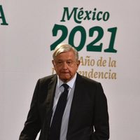 AMLO llama al "supremo poder conservador" a reconocer que dejaron un país destruido