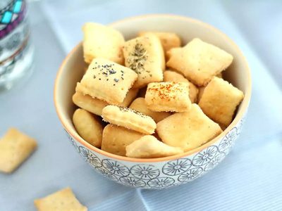 Masitas saladas sin leche ni aceite: riquísimas y perfectas para la picada o la merienda