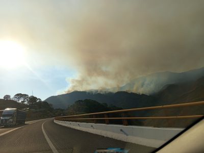 Incendios forestales en zonas serranas de Sinaloa continúan después de dos meses (Video)