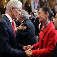 Sheinbaum asiste a quinto informe de Del Mazo y respalda el llamado de unidad del priista