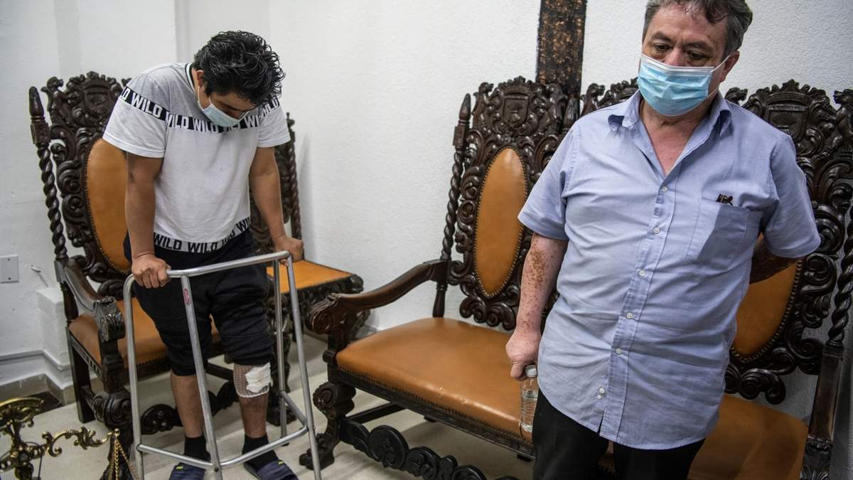 Rigoberto Quiróz García y Enrique Bonilla, quienes sufrieran lesiones durante el colapso de la Línea 12