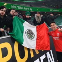 Nominan a Carlos Salcedo para el '11 ideal” de la Bundesliga