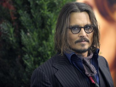 La defensa de Johnny Depp agrega una sórdida muestra de los malos tratos de su ex esposa