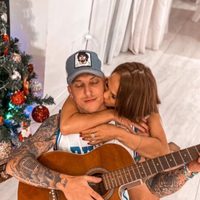 Tras la crisis, El Polaco y Barby Silenzi fueron capturados con su hija en esta situación