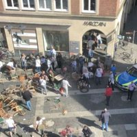 Furgoneta embiste a multitud en Alemania; hay tres muertos y 30 heridos