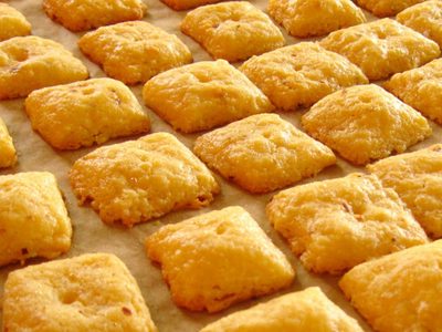 Galletitas de queso sin gluten: increíblemente crocantes y ricas para acompañar con tus próximos mates a la mañana