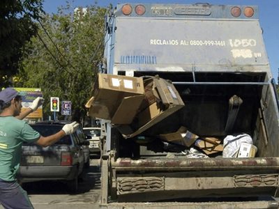El feriado del martes alcanzará a todo el país y Neuquén capital funcionará con servicios reducidos