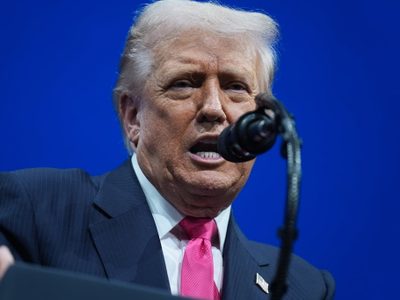 Trump acusa a demócratas de "conducta sediciosa" castigable con la muerte por mensaje al Ejército