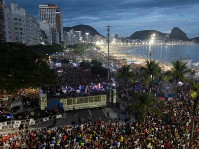 Brasileños protestan contra proyecto de ley que reduciría pena de prisión a Bolsonaro