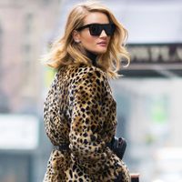 Frio, no te tenemos miedo: las prendas que prometen salvar tus looks esta temporada y seguro tenés en tu placard