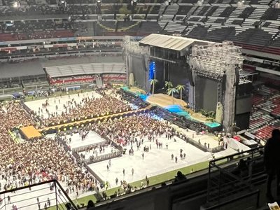 Caos en el concierto de Bad Bunny por supuestos boletos falsos y clonados