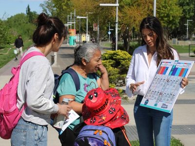 Más por Neuquén ofreció una capacitación sobre Boleta Única de Papel en el Paseo de la Costa
