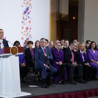 Sheinbaum presenta consejo asesor para el desarrollo económico y relocalización