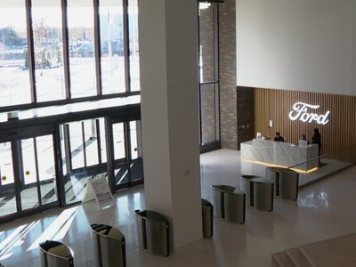 Ford Motor presenta su nueva sede, llena de tecnología y espacio para 4 mil empleados