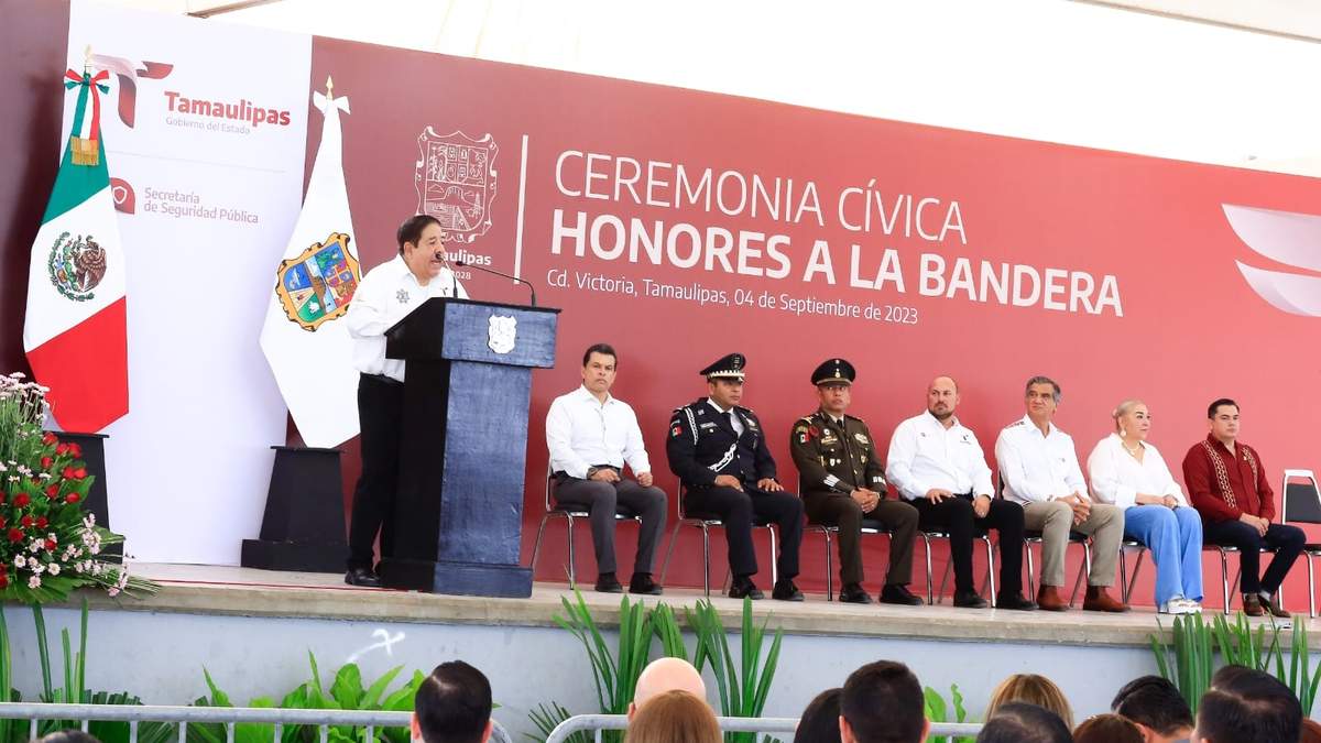 Entrega Gobernador cien patrullas más a la Guardia Estatal