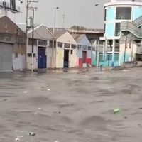 Río de los Remedios se desborda tras intensas lluvias en Naucalpan