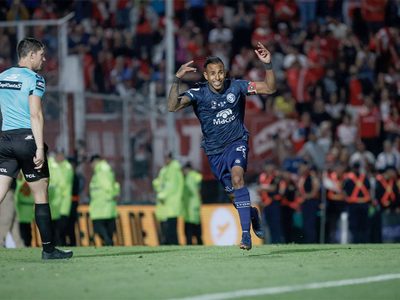 Sebastián Villa le dedicó el título de la Lepra a Miguel Ángel Russo
