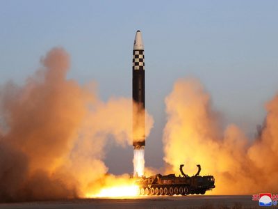 Corea del Norte dispara presunto misil balístico de largo alcance hacia el mar