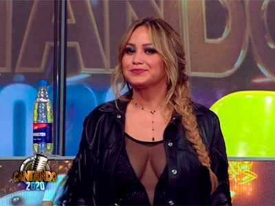 Oscar Mediavilla se sumó como jurado del Cantando y Karina lo recibió con un fuerte reclamo