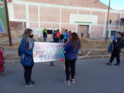La comunidad del IFD N° 5 de Plottier se movilizó por mayor seguridad para estudiar