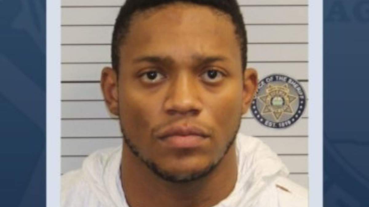 El caso contra el exlinebacker Darron Lee incluye conversaciones con inteligencia artificial como parte de la evidencia judicial. Esto es lo que se reveló durante la audiencia.