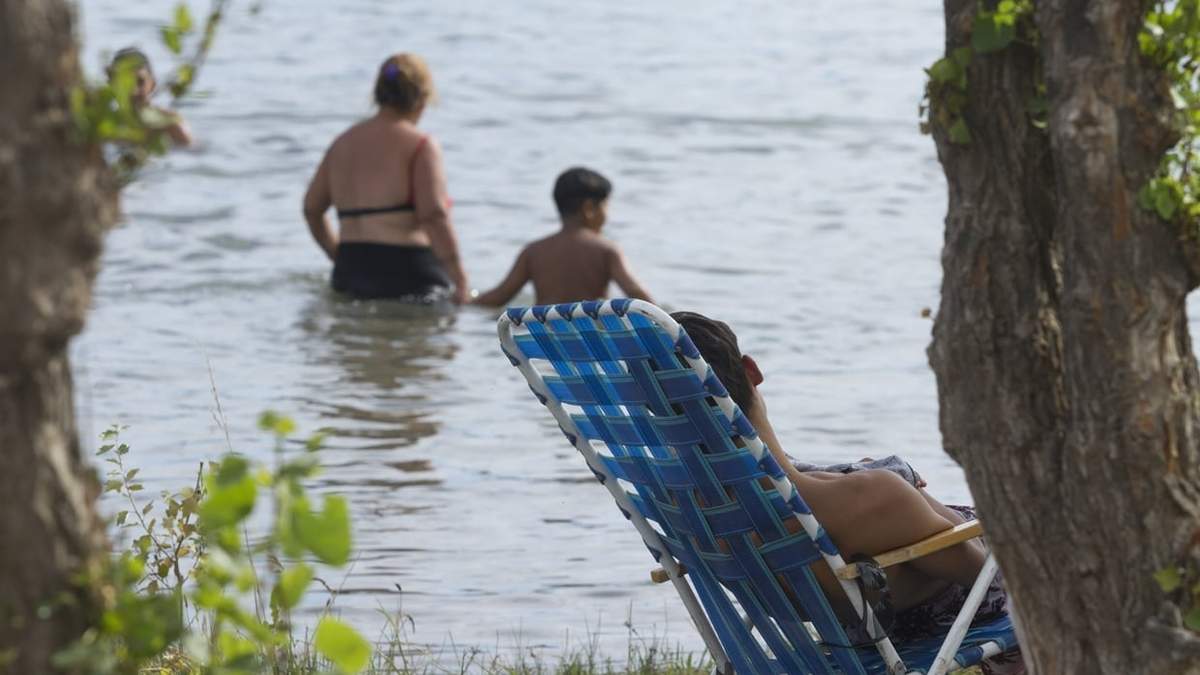 Ola de calor en Neuquén. Fuente: (Emiliano Ortiz - Minuto Neuquén)