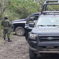 Hallan al menos tres cadáveres en fosa clandestina de Irapuato