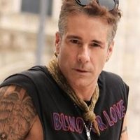 ¡Escándalo! Fernando Carrilo tuvo un encuentro íntimo ¿con un hombre y una mujer trans? ¡Entérate!