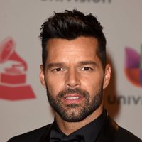 Ricky Martin recibió duras críticas de un sacerdote por su método de paternidad