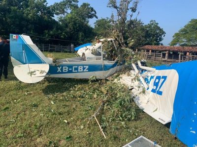 Se desploma una avioneta en Tomatlán, Jalisco; el piloto resulta herido