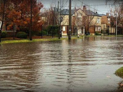 Las lluvias complican a Neuquén: anegamientos, casas inundadas y autoevacuados