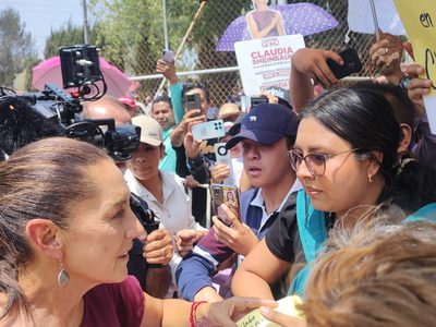 Alumna de Chapingo agredida por rector se reúne con Sheinbaum