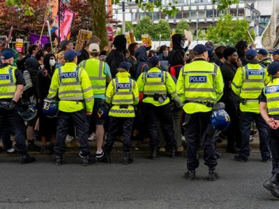 Un informe advirtió que la Policía de Londres es "racista, sexista y homófoba"