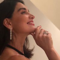 Verónica Varano revivió el jean urbano que ya tenés y que vas a querer usar en primavera