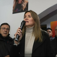 Griselda Petri lideró un acto tras "días turbulentos"