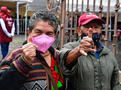 Bots amplificaron tuits críticos sobre la elección interna de Morena: análisis