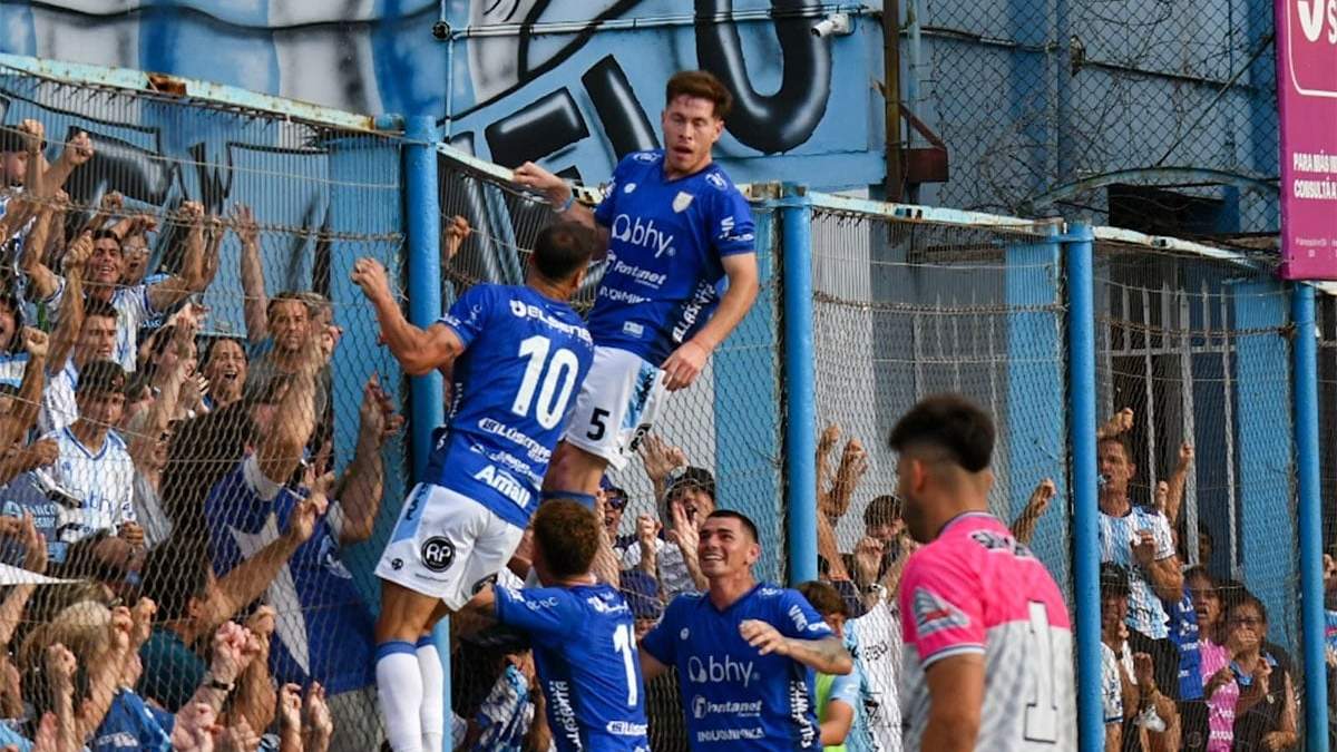 Atlético de Rafaela sufrió 1 año y 1 mes en el interminable Federal A
