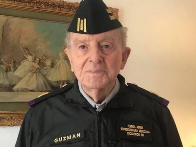 Murió Luis Guzmán Reveles, veterano del Escuadrón 201 que participó en la Segunda Guerra Mundial