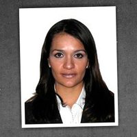 Dejan corona fúnebre en casa de precandidata en Aguascalientes