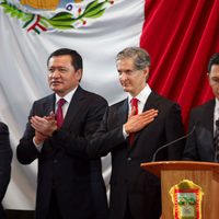 Cobijado por la cúpula priista, Del Mazo asume gobierno del Edomex y promete 'decisiones firmes”
