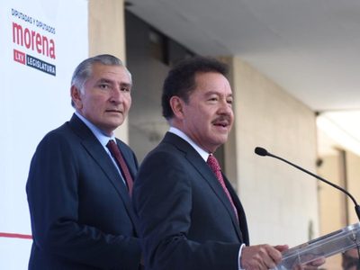 Barbosa reprocha a Adán Augusto por su apoyo a Ignacio Mier como candidato en Puebla