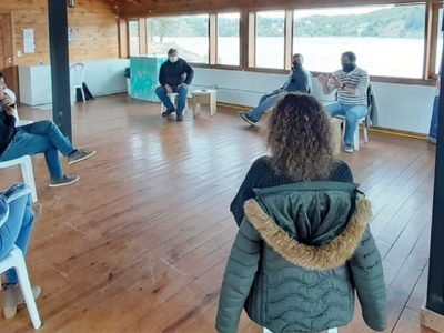 Villa Pehuenia: se concretó reunión del intendente con prestadores turísticos