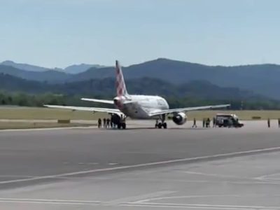 Hombre murió al ser succionado por el motor de un avión comercial (Video)