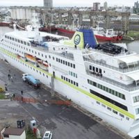 Vizzotti desmintió que haya un caso positivo de coronavirus en el crucero que llegó desde Cabo Verde