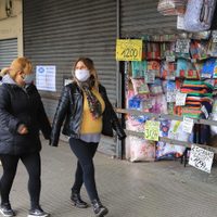 Por qué no abrirán este lunes los shoppings, supermercados y tiendas en Neuquén